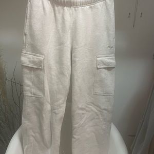 Aritzia TNA Cozy Fleeze Mega Cargo Sweatpants